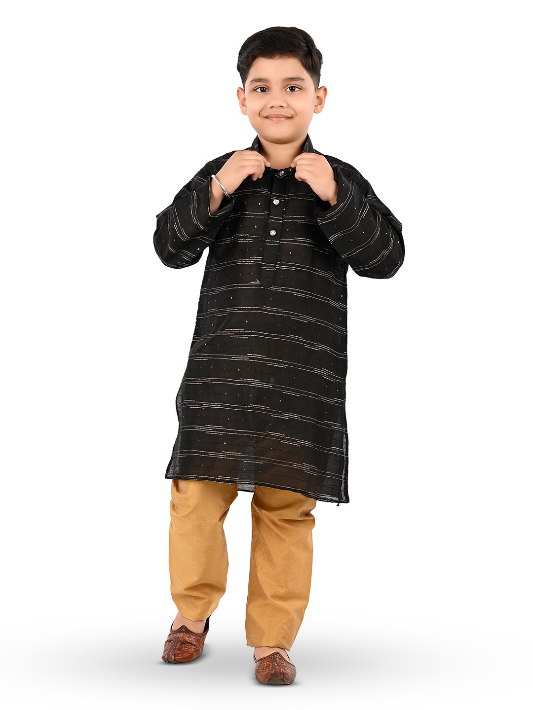 

BAESD Boys Mandarin Collar Striped Printed Regular Kurta with Trousers, Black