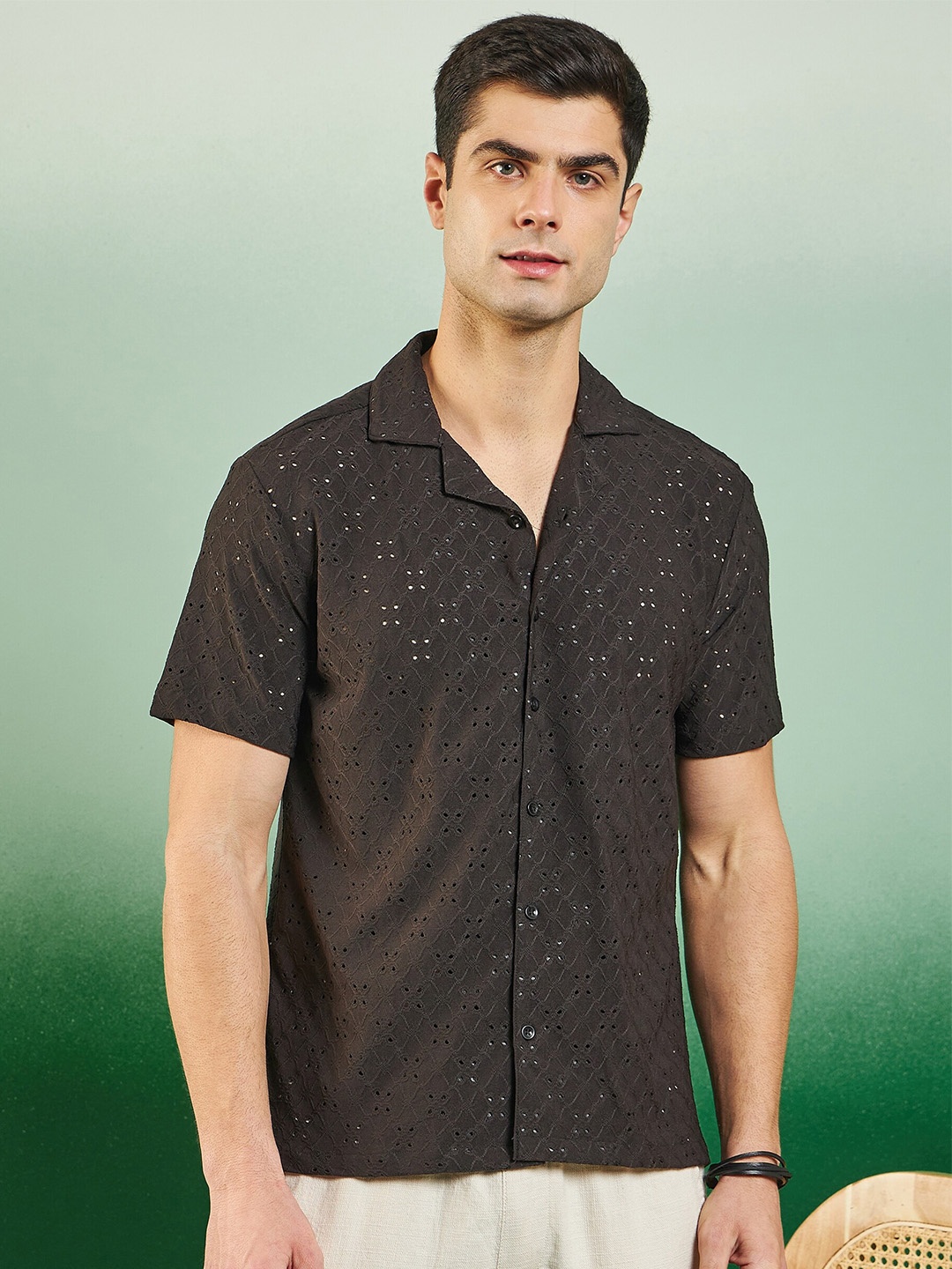 

Sangria Embroidered Cuban Collar Resort Shirt, Black