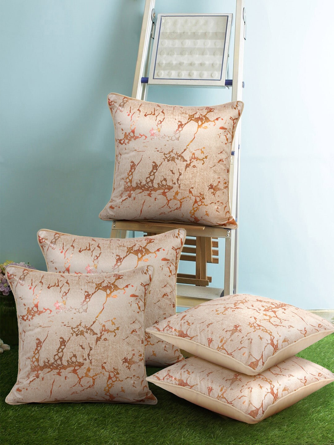 

Cortina Beige & Gold Toned 5 Pieces Square Cushion Covers