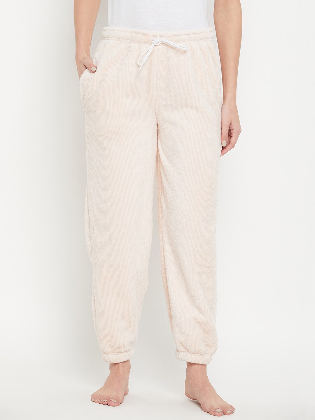 

Camey Women Mid Rise Relaxed-Fit Acrylic Lounge Joggers, Peach