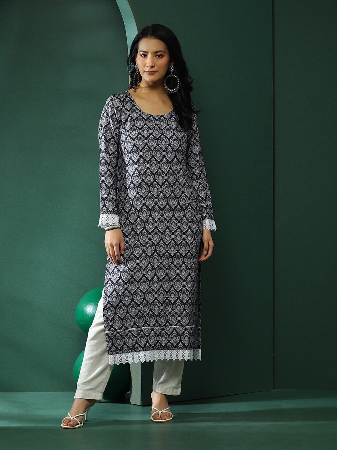 

AKS Ethnic Motifs Printed Round Neck Long Sleeves Crepe Straight Kurta, Navy blue