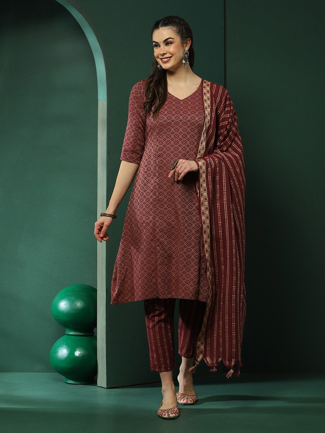 

AKS Printed V-Neck A-Line Kurta With Trousers & Dupatta, Maroon
