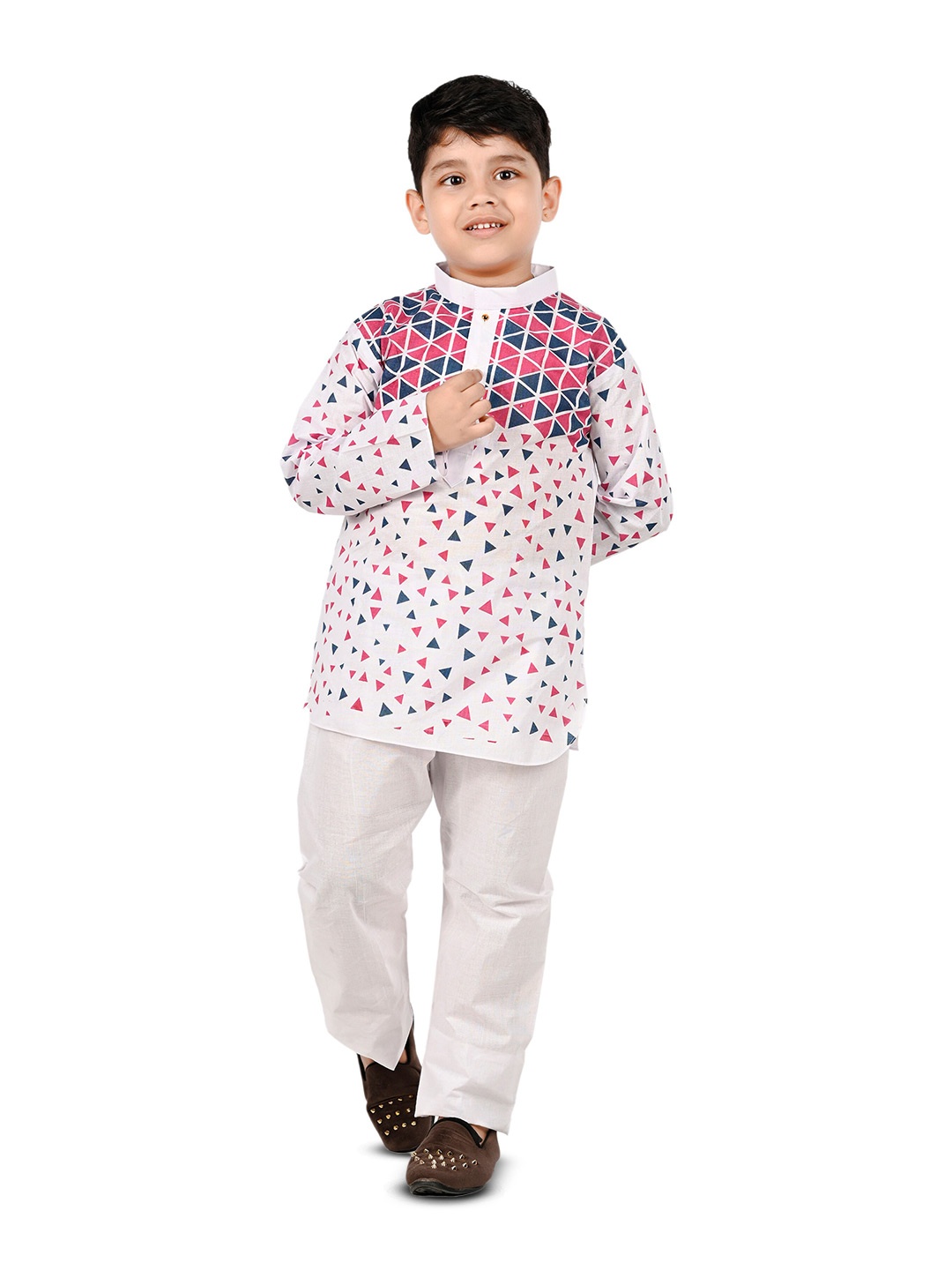 

BAESD Boys Geometric Printed Regular Pure Cotton Mandarin Collar Kurta with Trousers, White