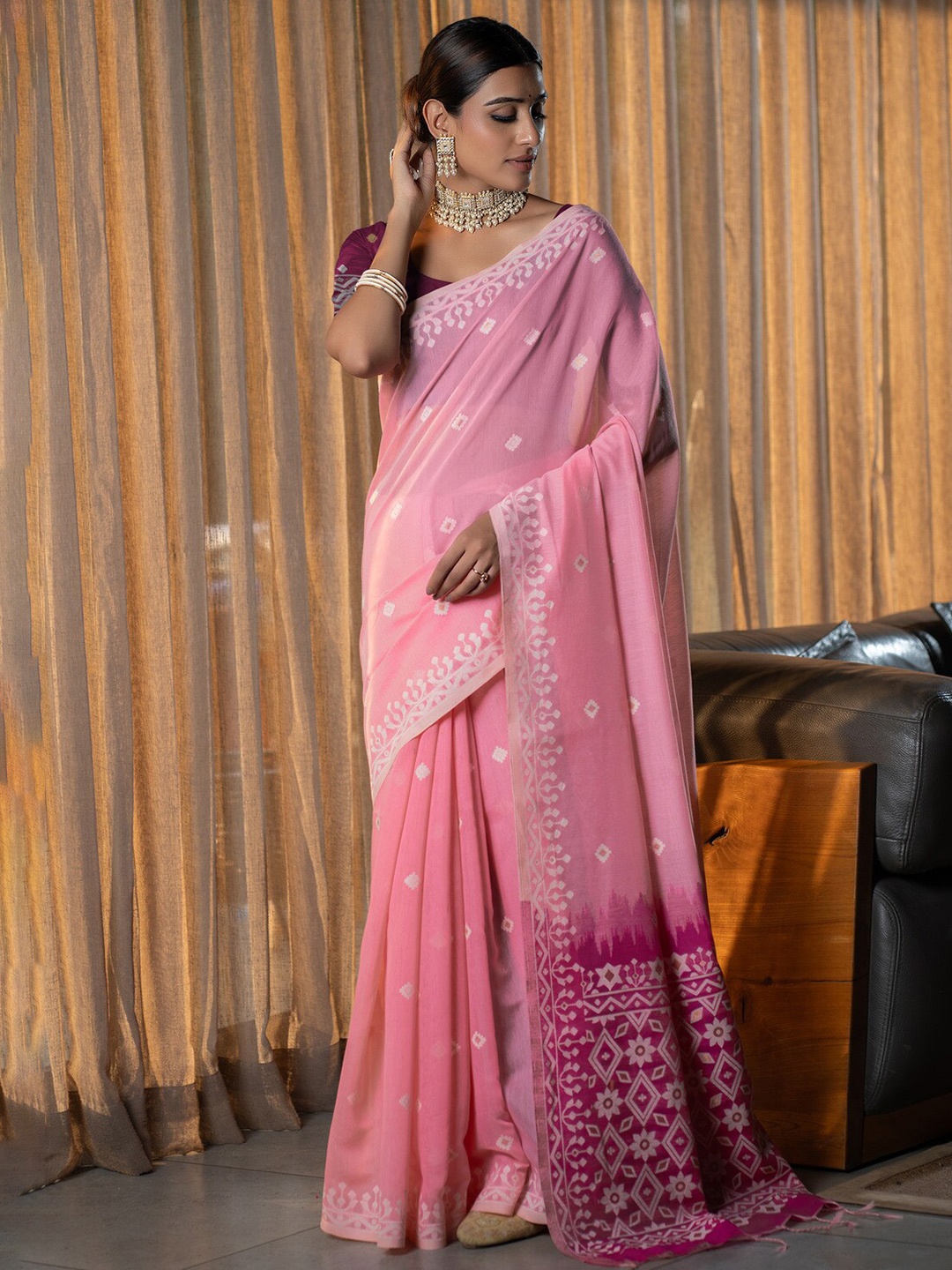 

GAJARAI Ethnic Motifs Woven Design Jamdani Saree, Pink