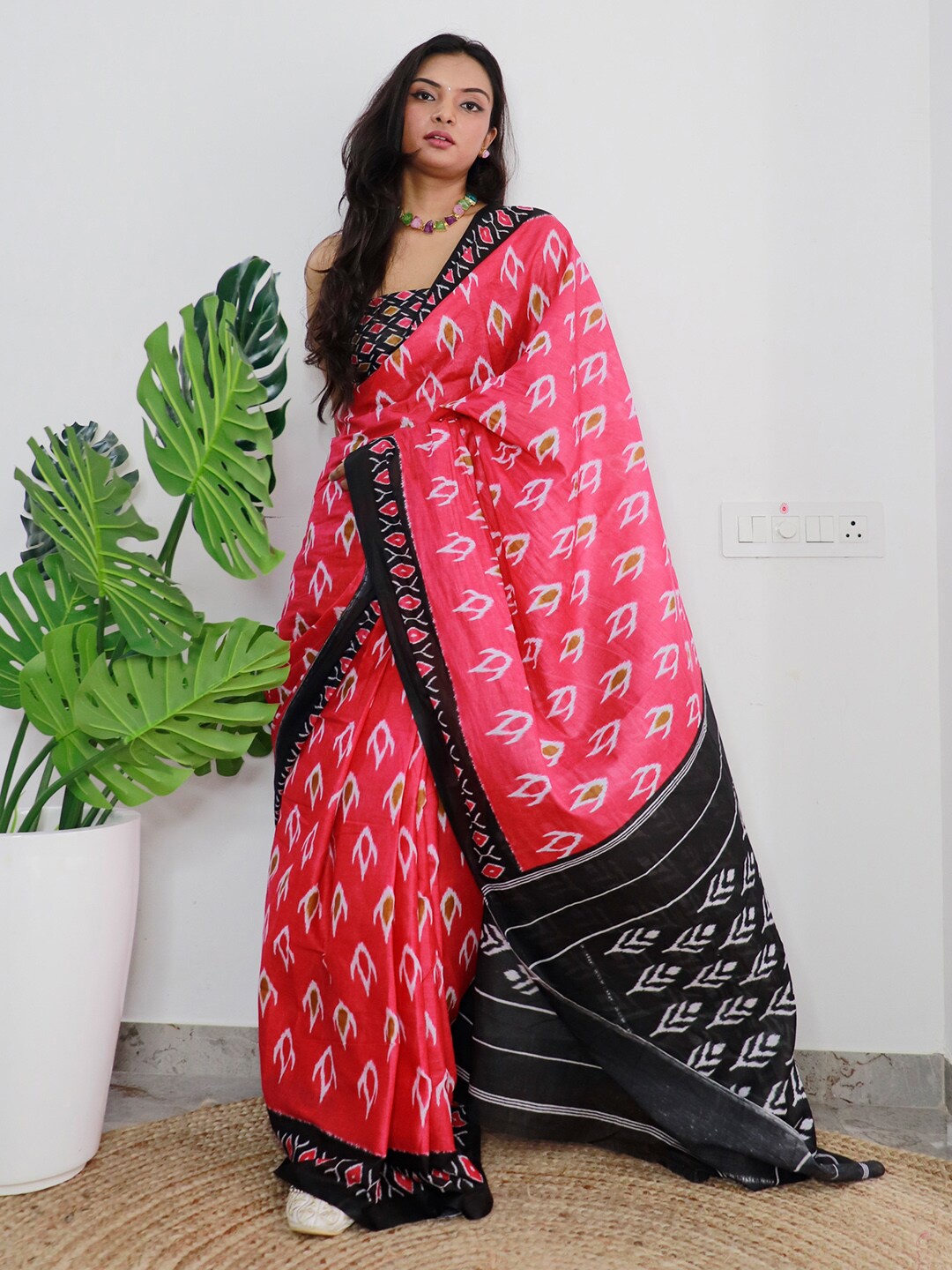 

Saree mall Ethnic Motifs Poly Cotton Ikat Ready to Wear Saree, Pink