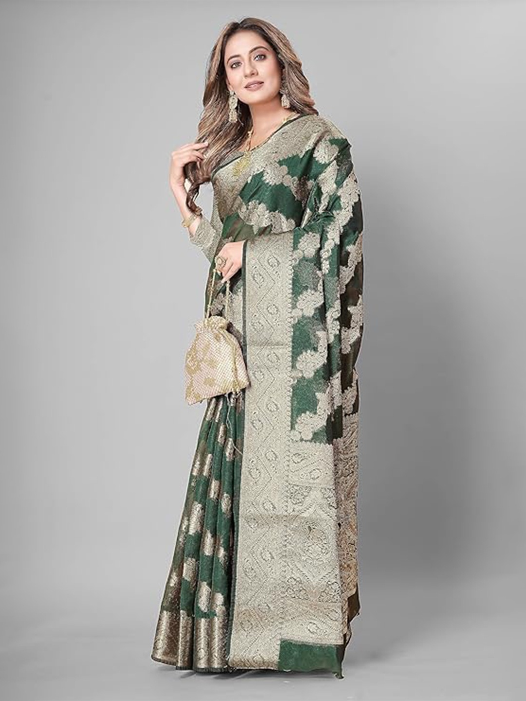 

REALLTREND Woven Design Zari Organza Silk Kanjeevaram Saree, Green