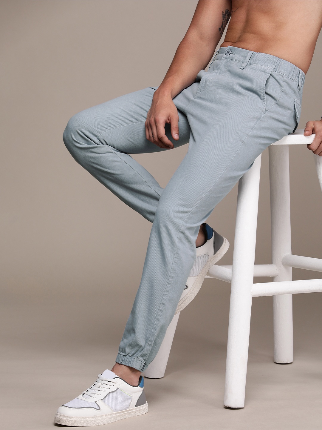 

Roadster Men Relaxed Fit Pure Cotton Joggers, Blue