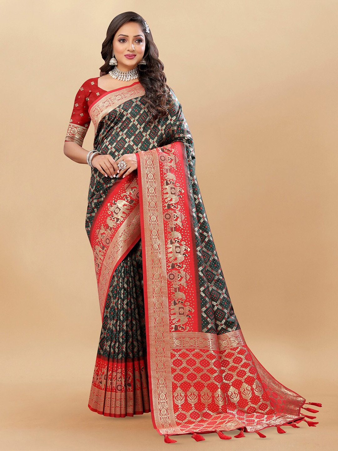 

OFLINE SELECTION Ethnic Motifs Woven Design Zari Patola Saree, Olive