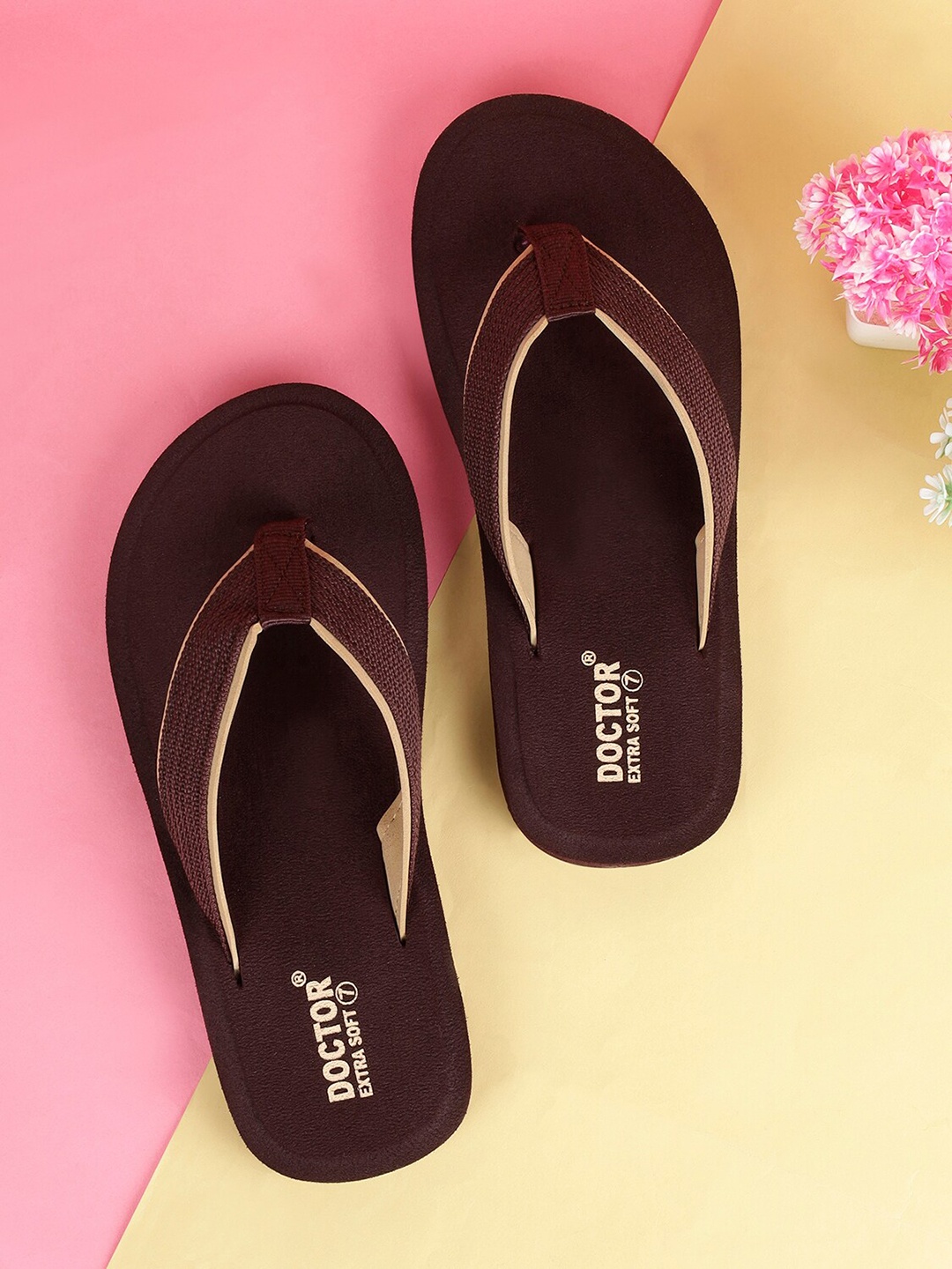 

DOCTOR EXTRA SOFT Men Printed Anti Skid Thong Flip-Flops, Brown