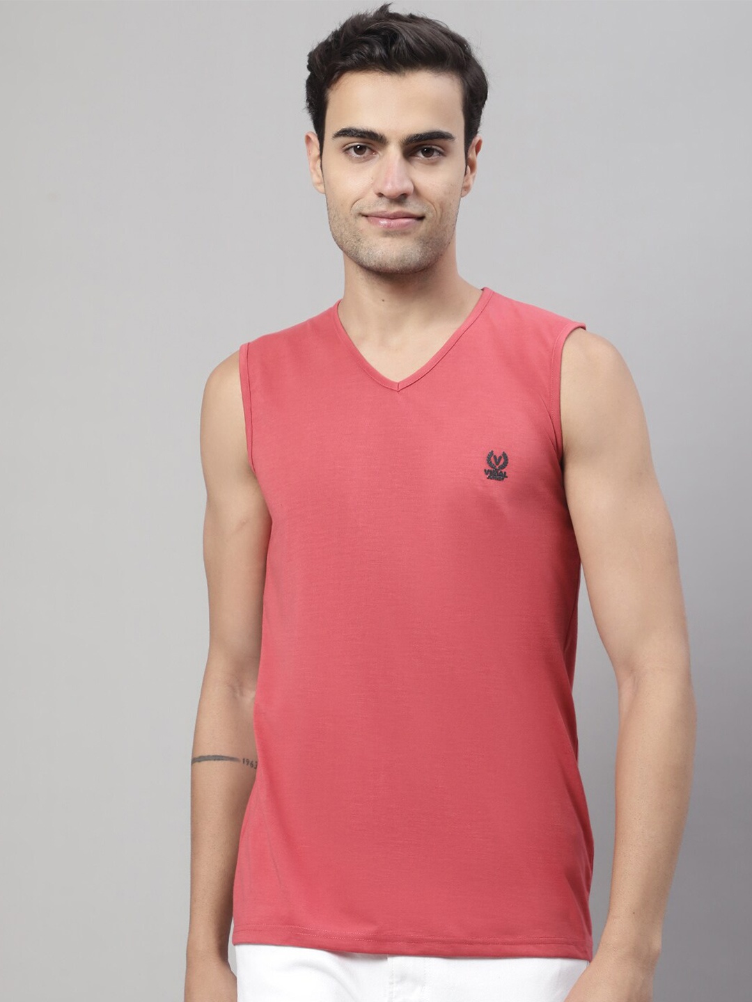 

VIMAL JONNEY V-Neck Regular Fit Cotton Gym Innervest, Pink