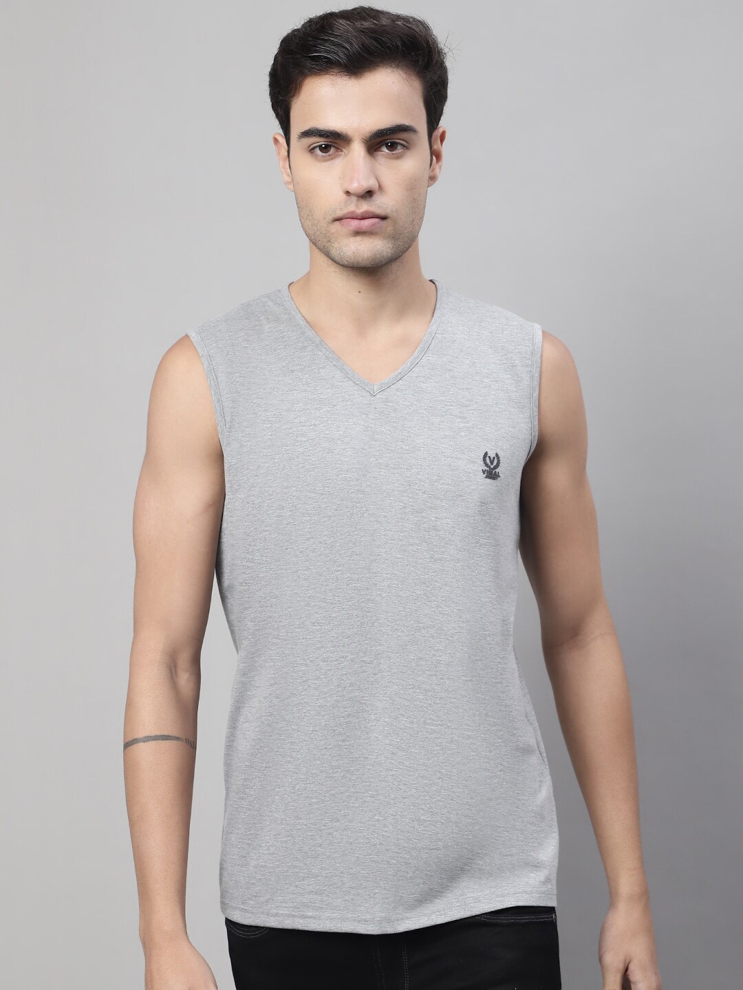 

VIMAL JONNEY V-Neck Cotton T-shirt, Grey