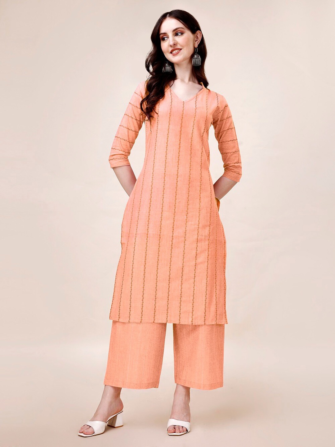 

CANIZZARO Striped Printed V-Neck Pure Cotton Kurta with Palazzos, Orange