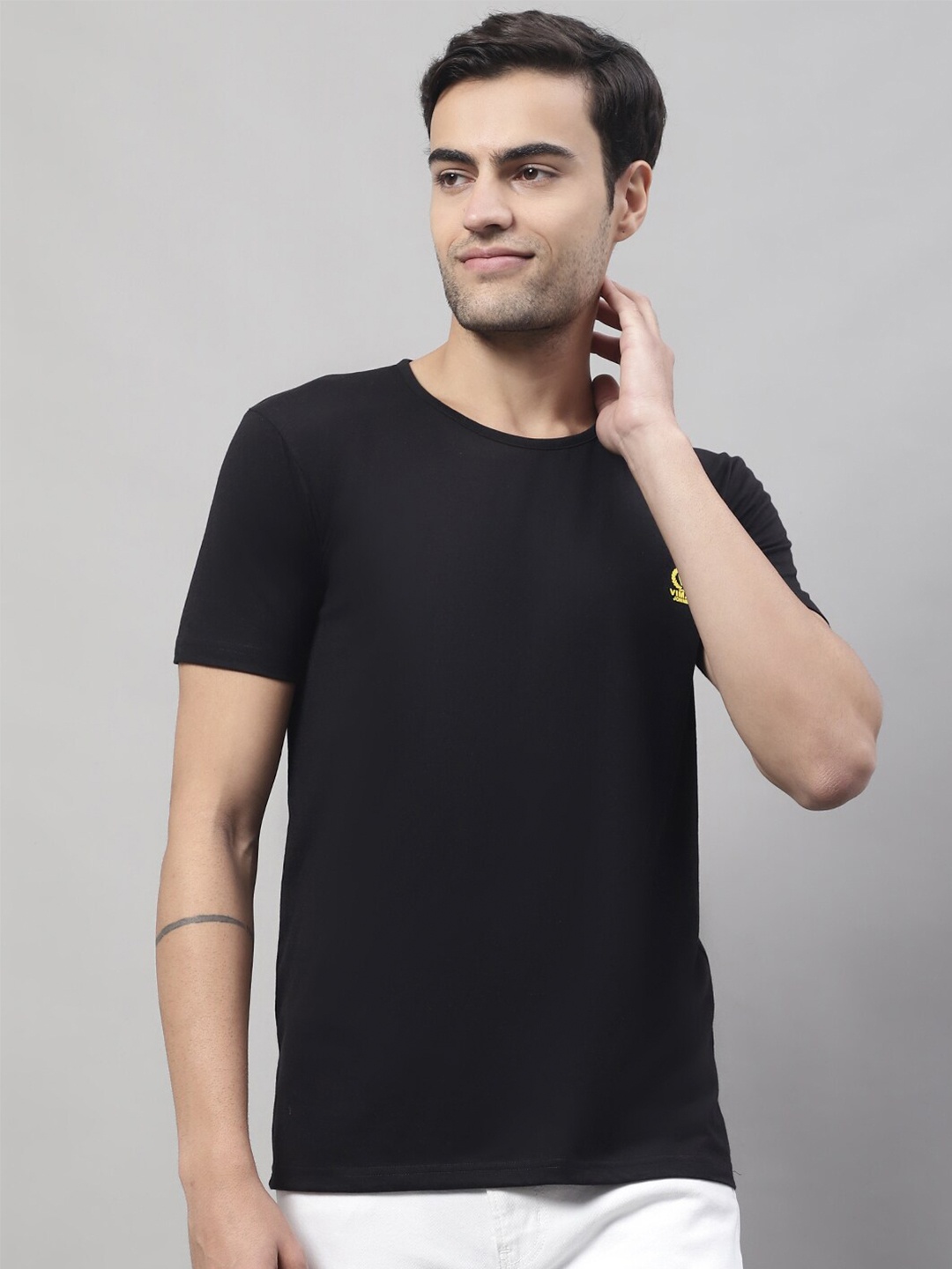 

MACK JONNEY Round Neck Cotton T-shirt, Black