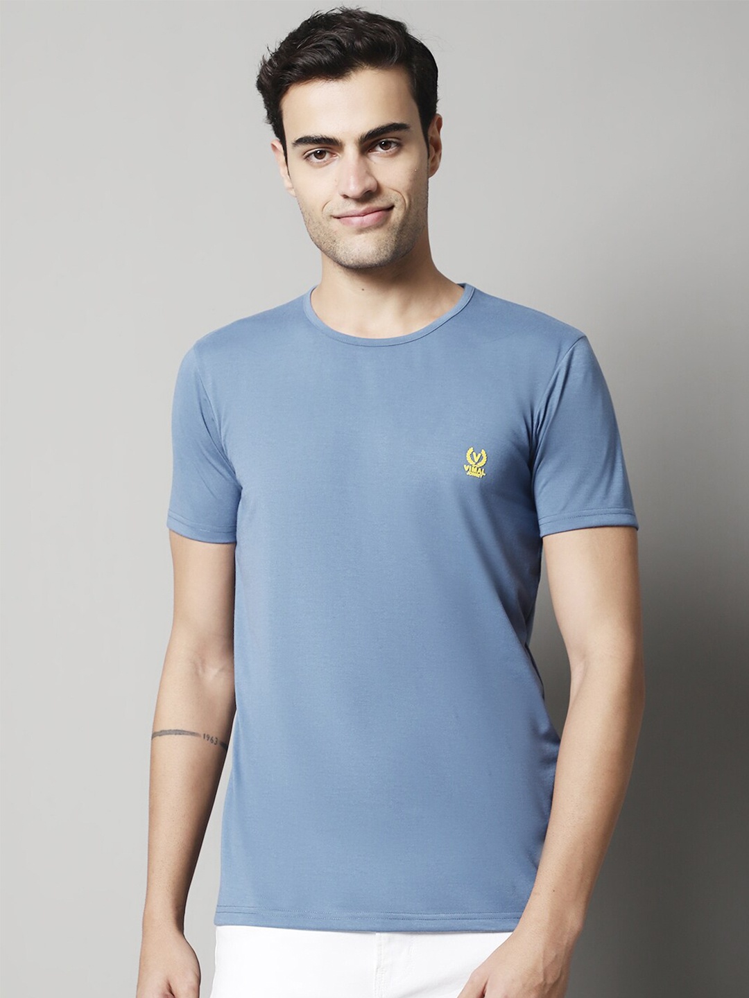 

MACK JONNEY Men Grey Applique T-shirt