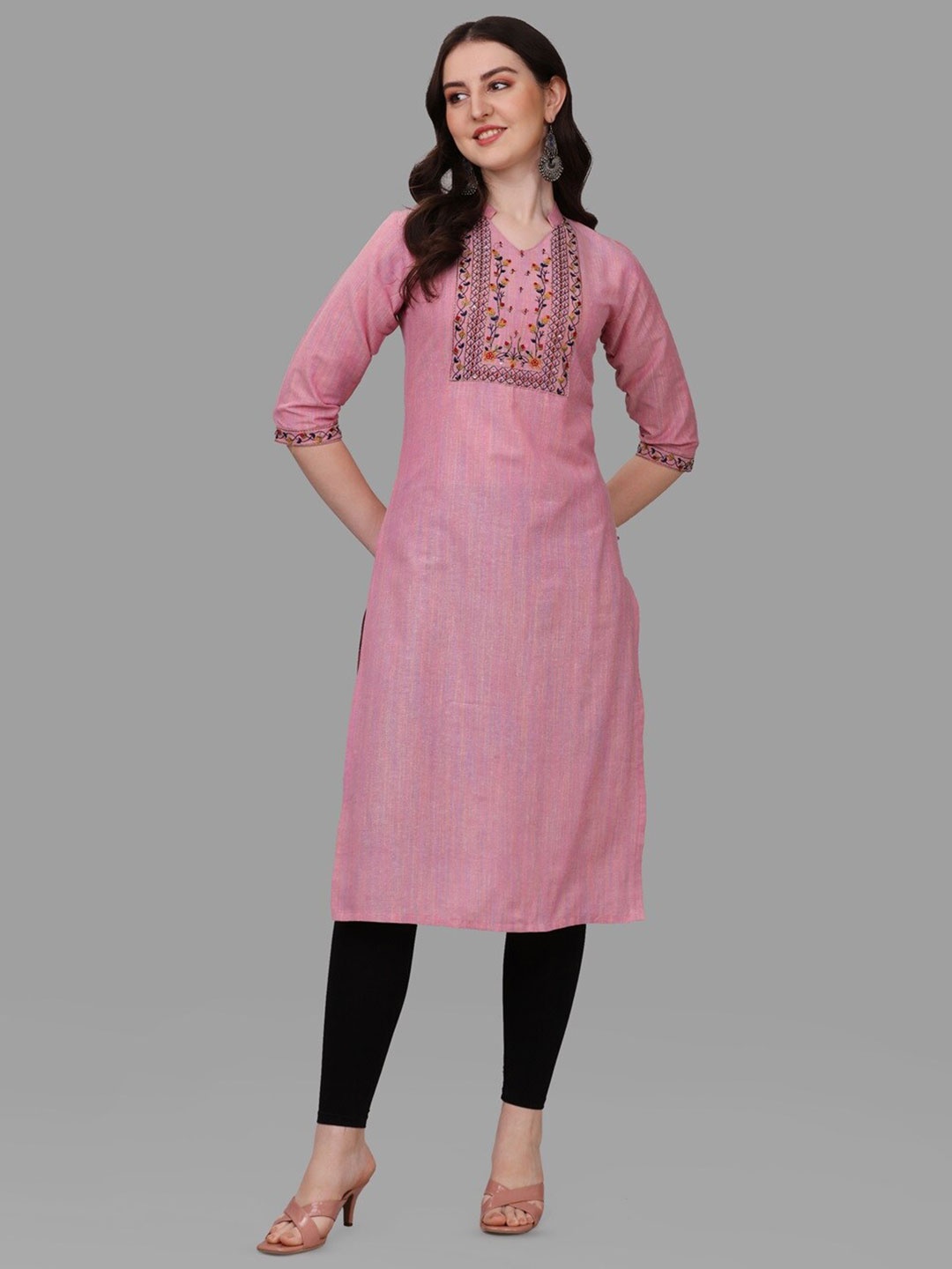 

CANIZZARO Ethnic Motif Yoke Design Thread Work Straight Kurta, Pink