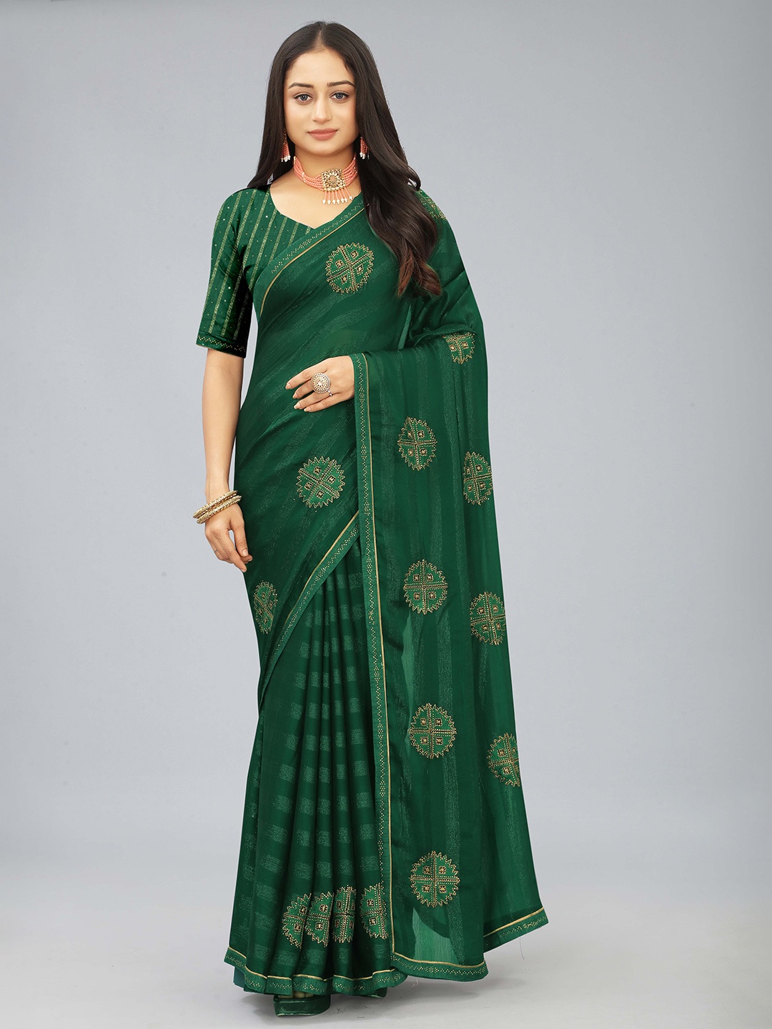 

Hinaya Ethnic Motifs Embellished Embroidered Beads and Stones Saree, Green