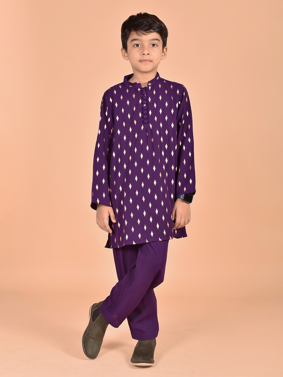 

BAESD Boys Ethnic Motifs Printed Mandarin Collar Long Sleeves Kurta with Trousers, Purple