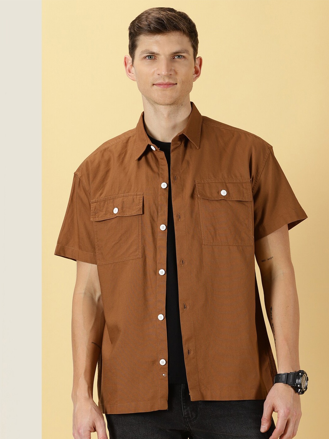 

Thomas Scott Smart Spread Collar Short Sleeves Cotton Boxy Casual Shirt, Brown
