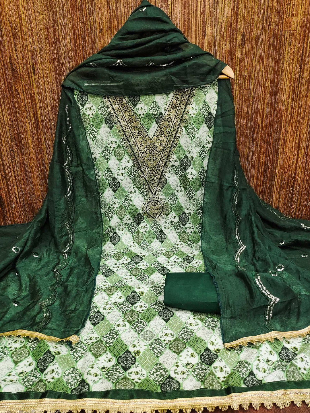 

Panzora Printed Unstitched Dress Material, Green