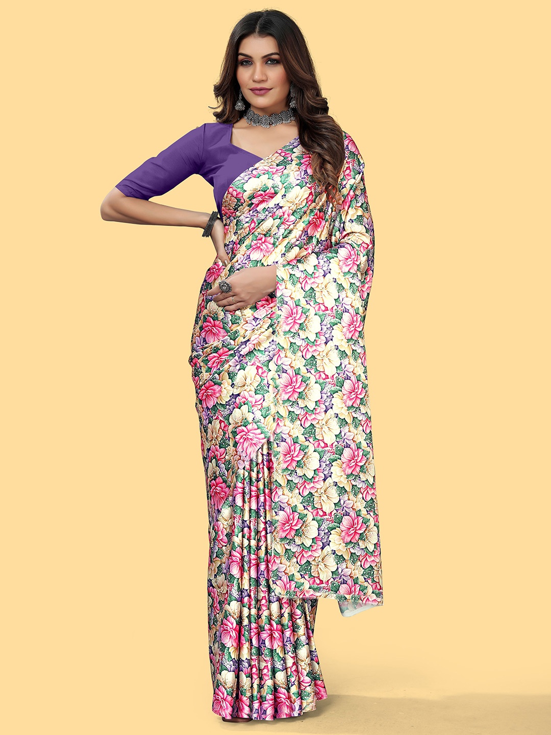 

NIWAA Floral Satin Saree, Pink