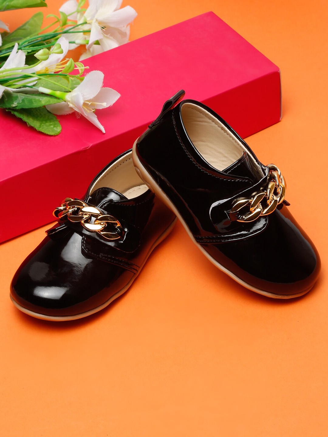 

Tiny Bugs Girls Embellished Round Toe Ballerinas, Black
