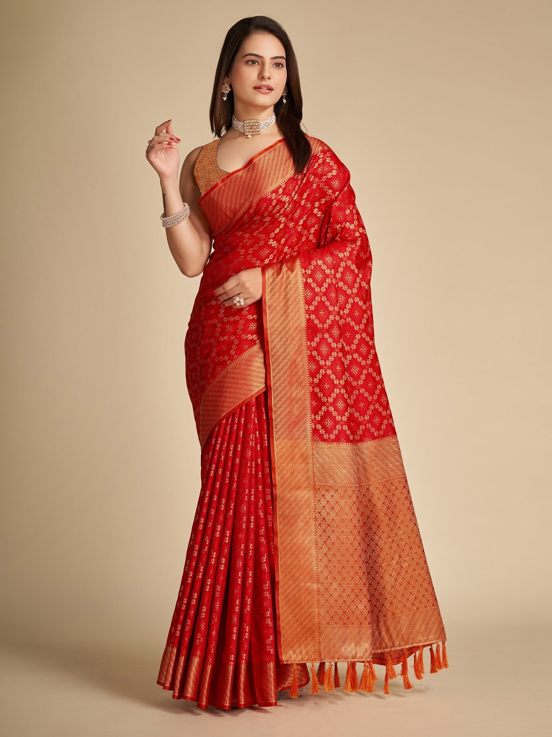

LeeliPeeri Designer Ethnic Motifs Woven Design Zari Patola Saree, Red