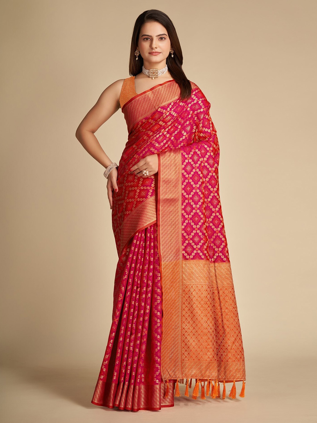 

LeeliPeeri Designer Ethnic Motifs Woven Design Zari Patola Saree, Pink