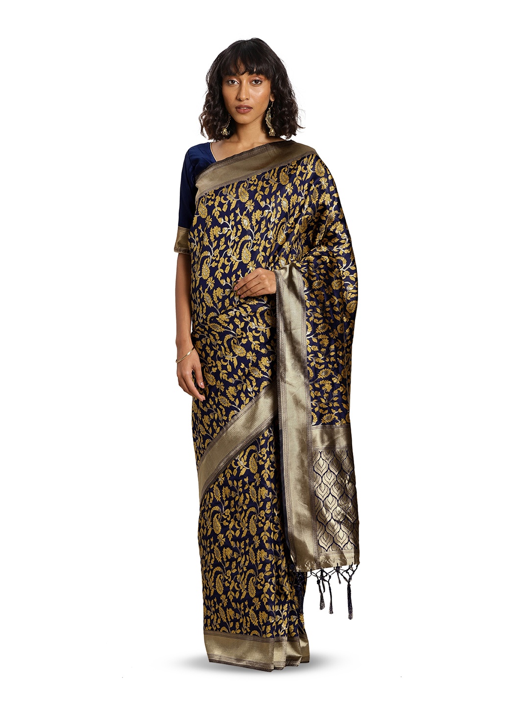 

MANVAA Floral Woven Design Zari Banarasi Saree, Black