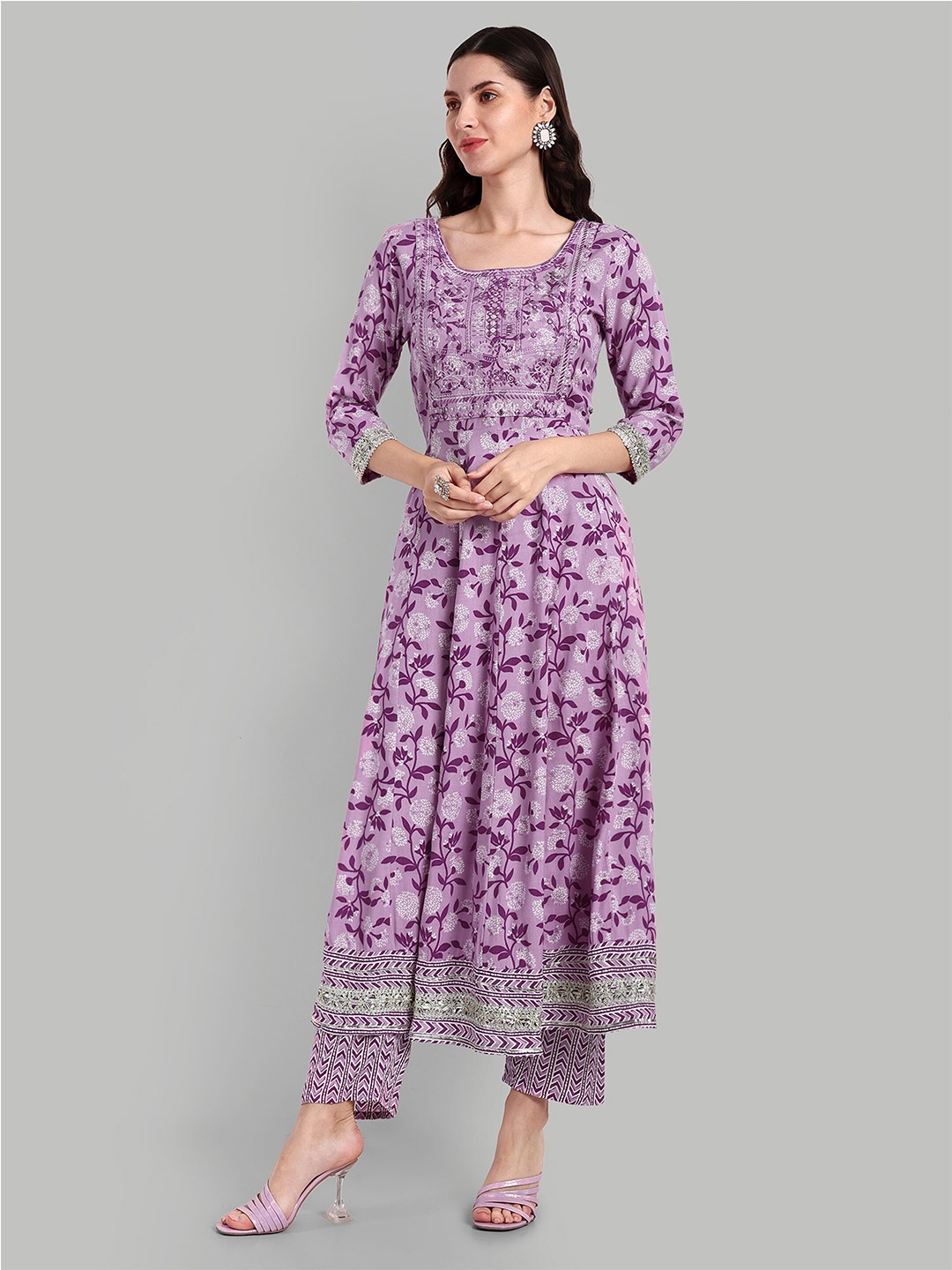 

SINGNI Floral Printed Gotta Patti Empire Anarkali Kurta With Trousers & Dupatta, Lavender