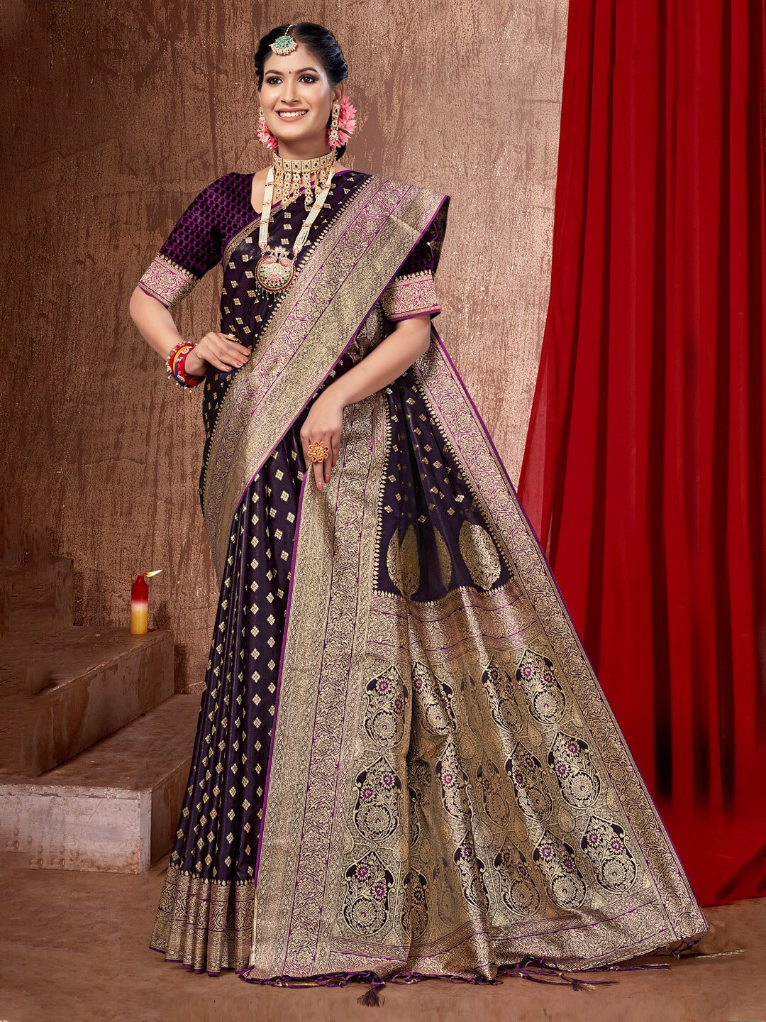 

SANGAM PRINTS Ethnic Motifs Zari Banarasi Saree, Violet