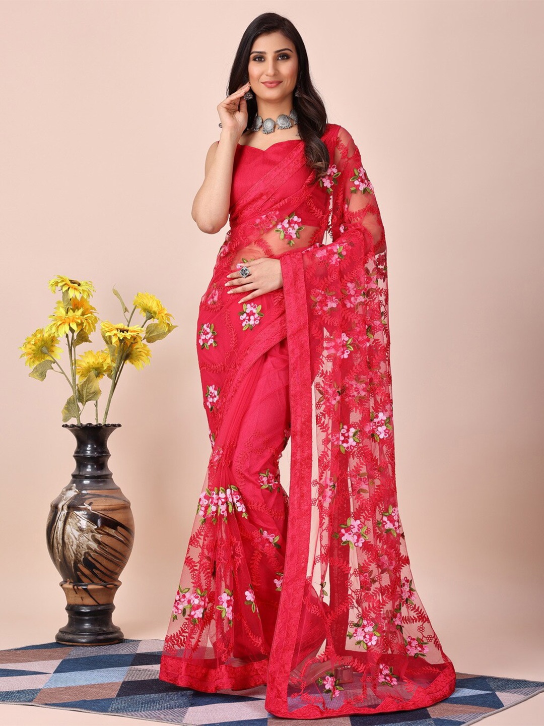 

HERE&NOW Floral Embroidered Net Saree, Red