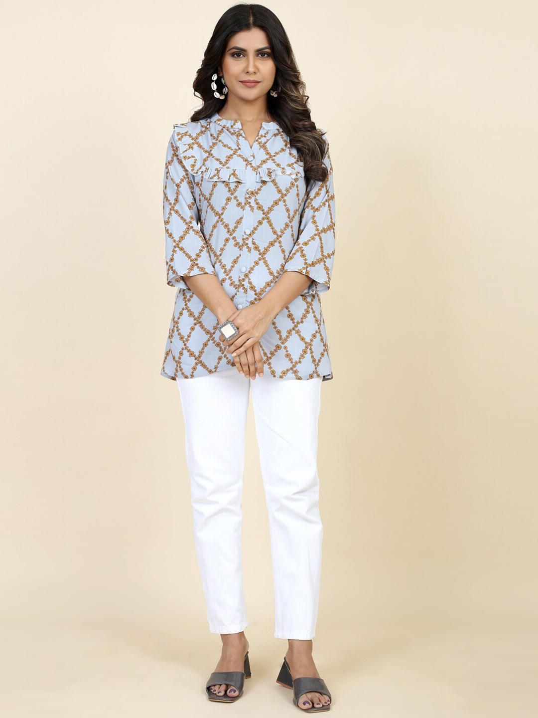 

STYLE SAMSARA Floral Printed Mandarin Collar A-Line Kurti, Sea green