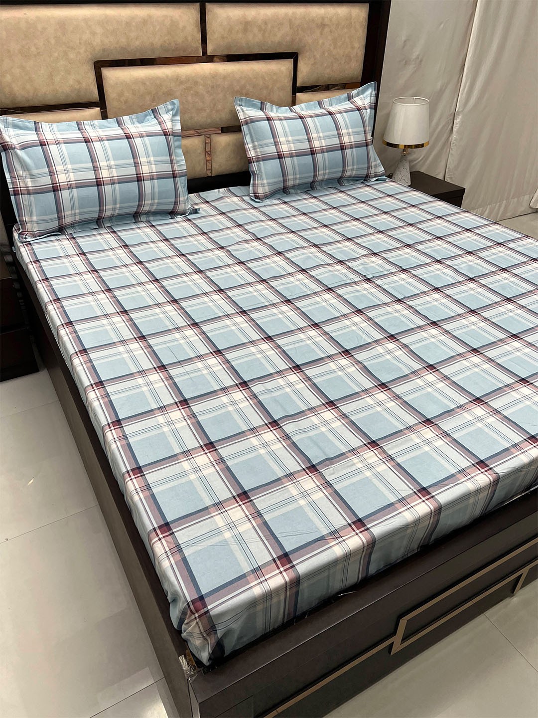 

Pure Decor Blue & White Striped 400 TC King Bedsheet with 2 Pillow Covers