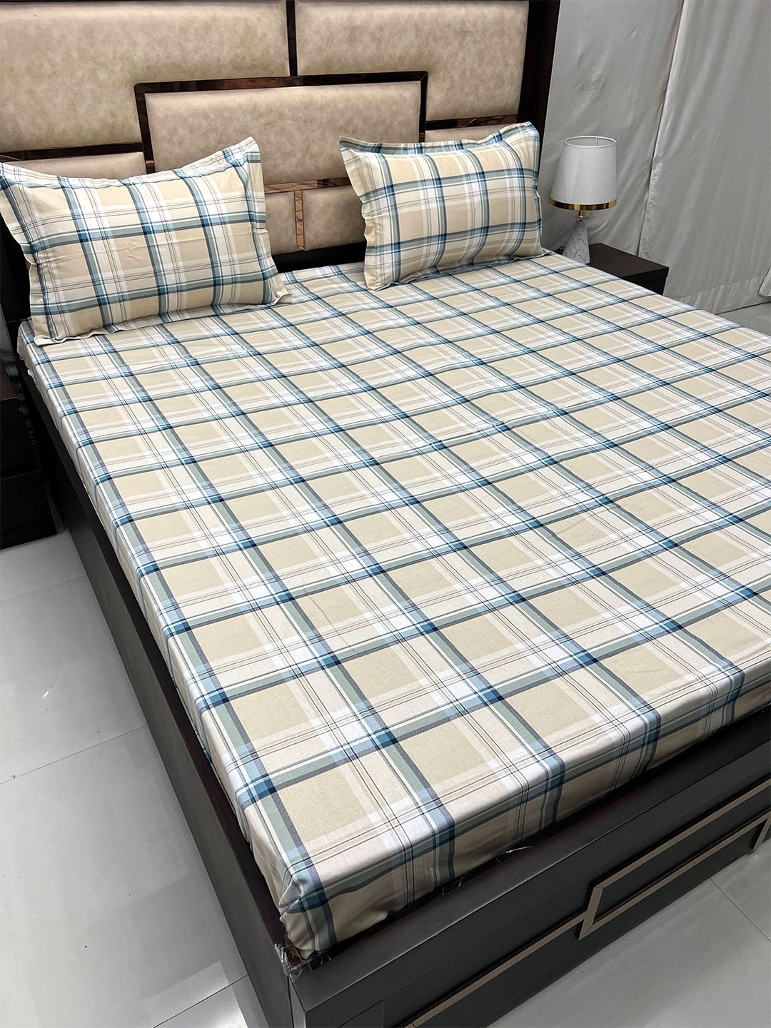 

Pure Decor Beige & Blue Checked Cotton 400 TC Super King Bedsheet with 2 Pillow Covers