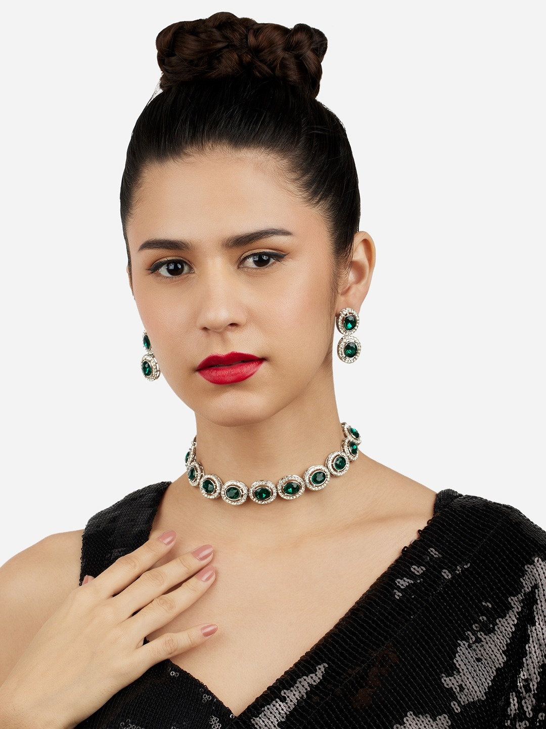 

Zaveri Pearls Silver-Plated AD-Studded Jewellery Set