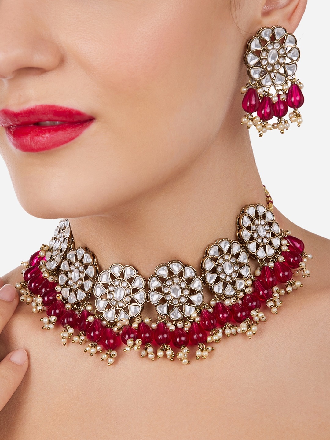 

Zaveri Pearls Gold-Plated Stones Studded Beads Beaded Necklace With Earrings