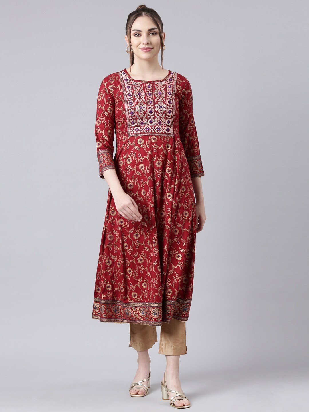 

Souchii Ethnic Motifs Printed Thread Work Anarkali Kurta, Maroon