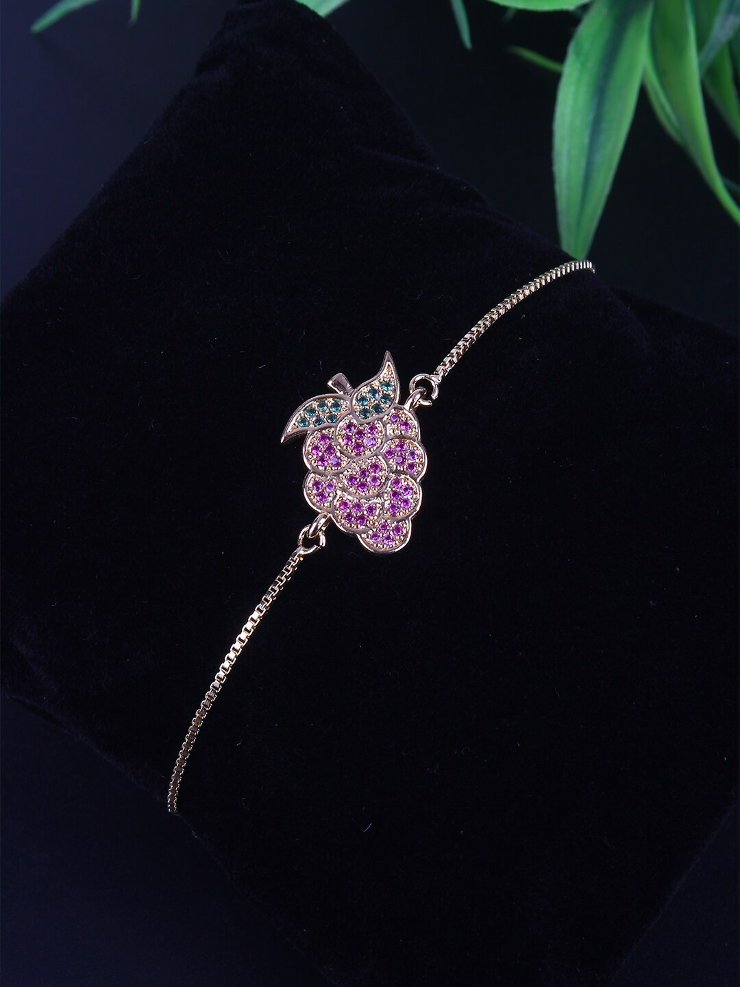 

DressBerry Gold-Toned & Pink Brass Cubic Zirconia Gold-Plated Charm Bracelet