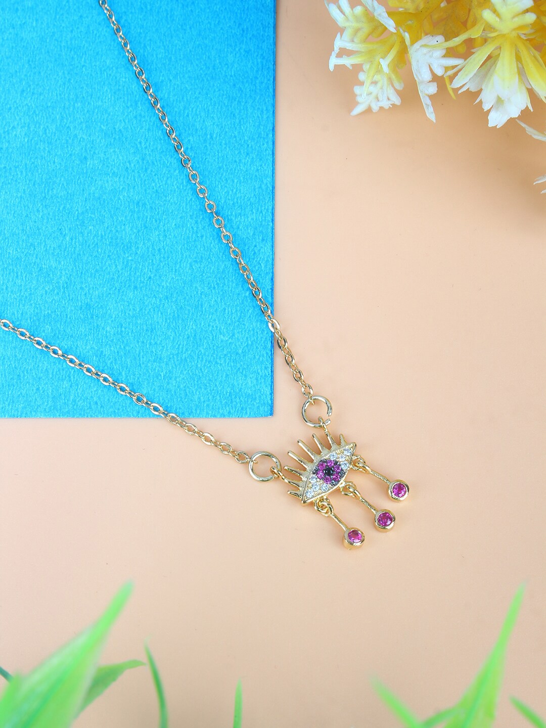 

DressBerry Gold-Plated Cubic Zirconia Studded Necklace