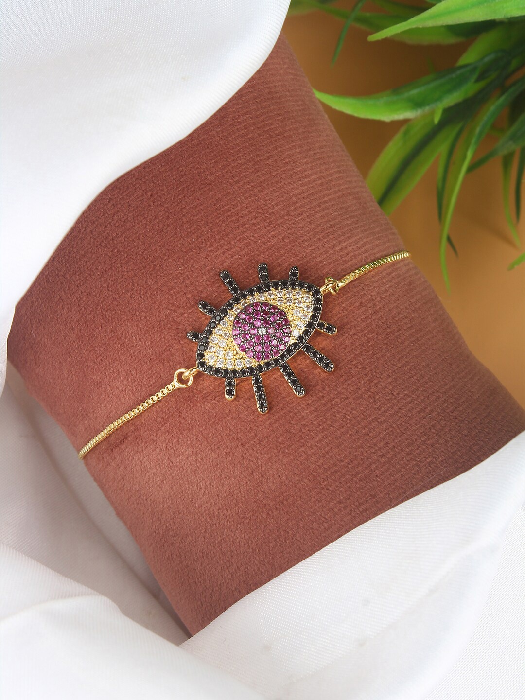 

DressBerry Gold-Toned & Purple Brass Cubic Zirconia Gold-Plated Charm Bracelet