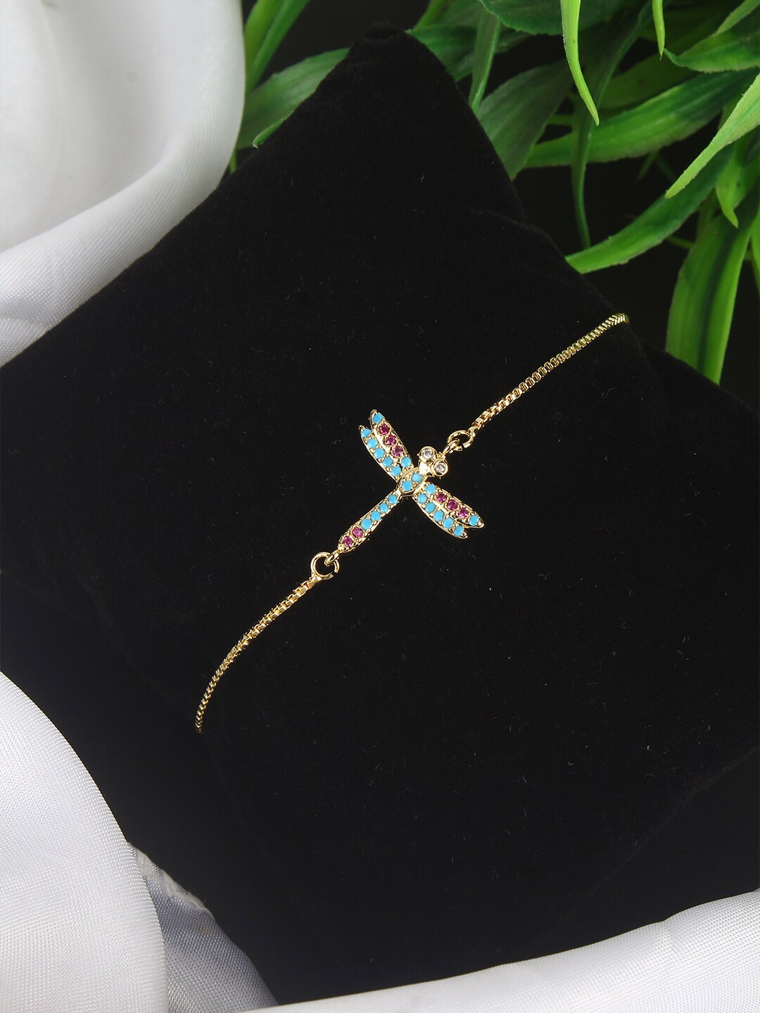 

DressBerry Gold-Toned & Blue Gold-Plated Cubic Zirconia Charm Bracelet