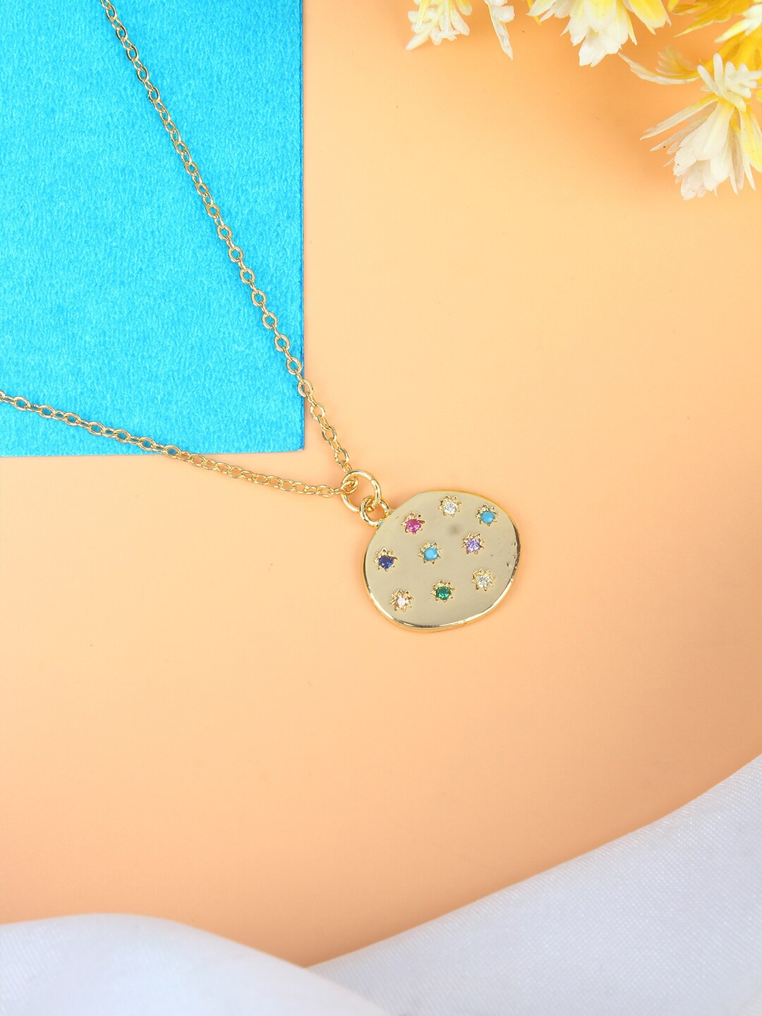 

DressBerry Gold-Plated Cubic Zirconia Studded Necklace