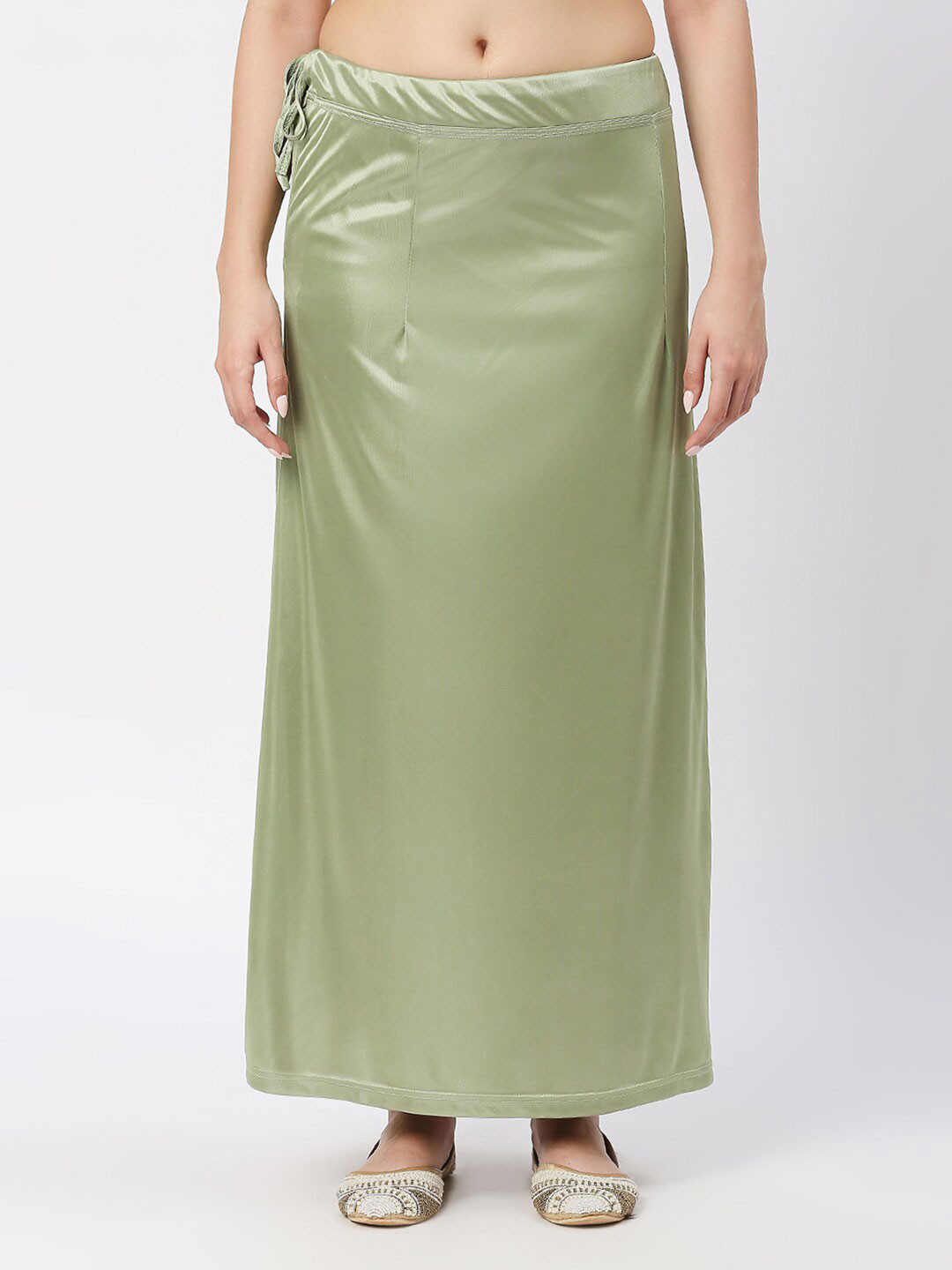 

FEMMIBELLA Mid-Rise Satin Saree Shapewear, Green