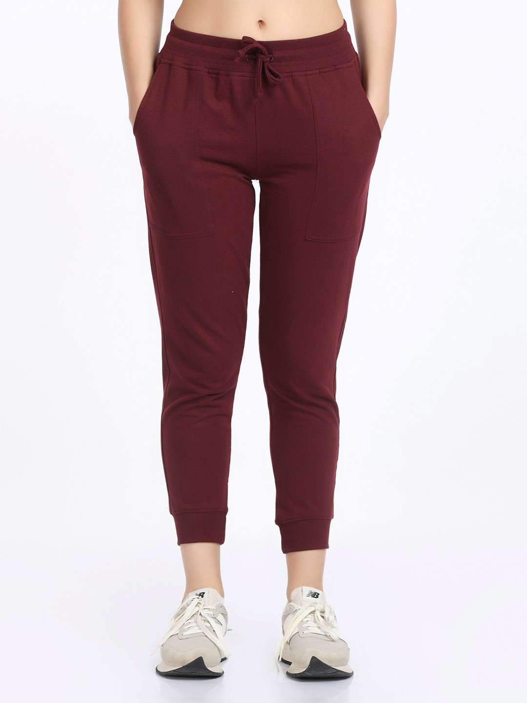 

HILLBERG Women Ultra Soft Mid-Rise Joggers, Maroon