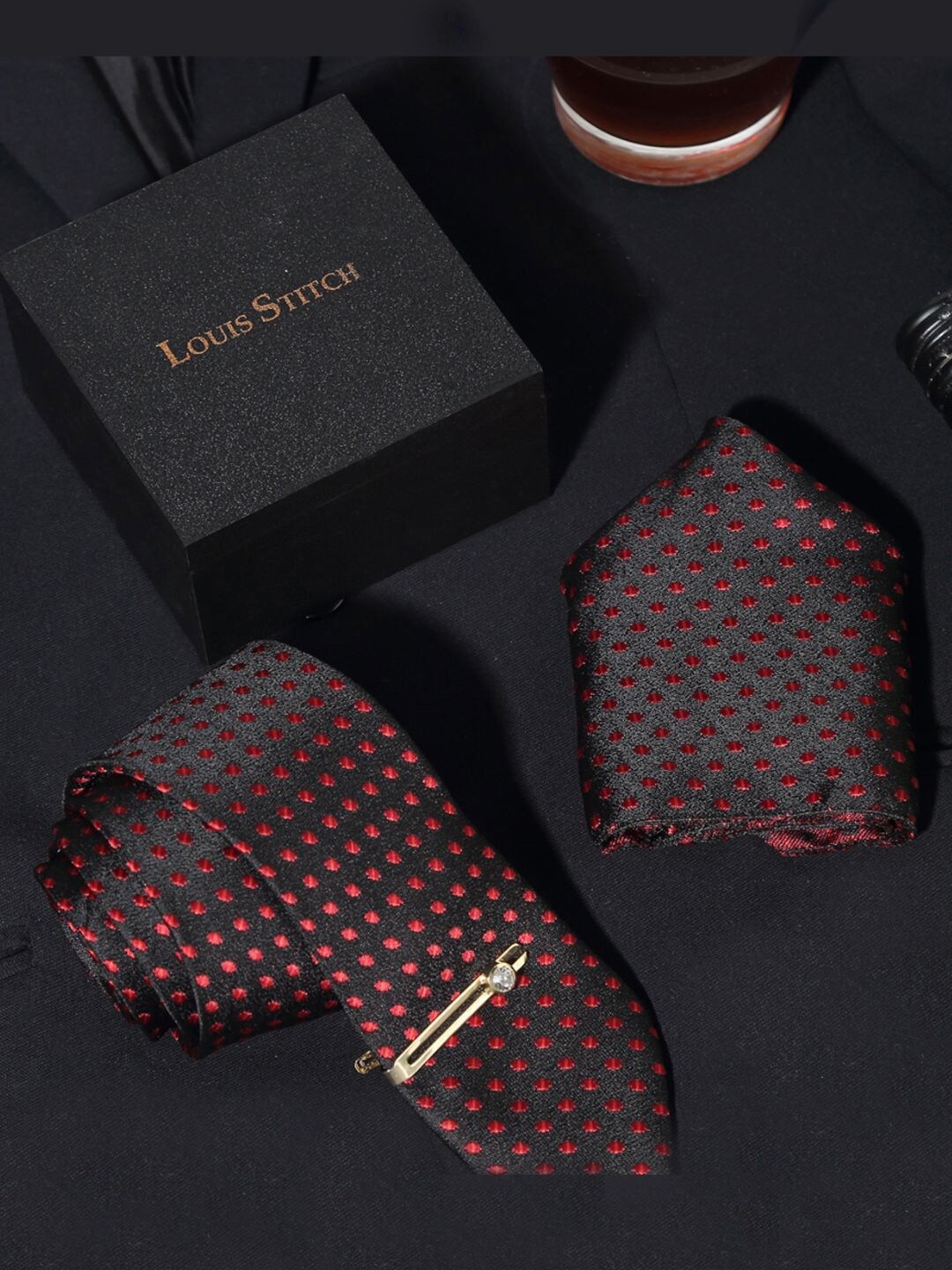 

LOUIS STITCH Woven Designed Silk Necktie Accessory Gift Set, Black