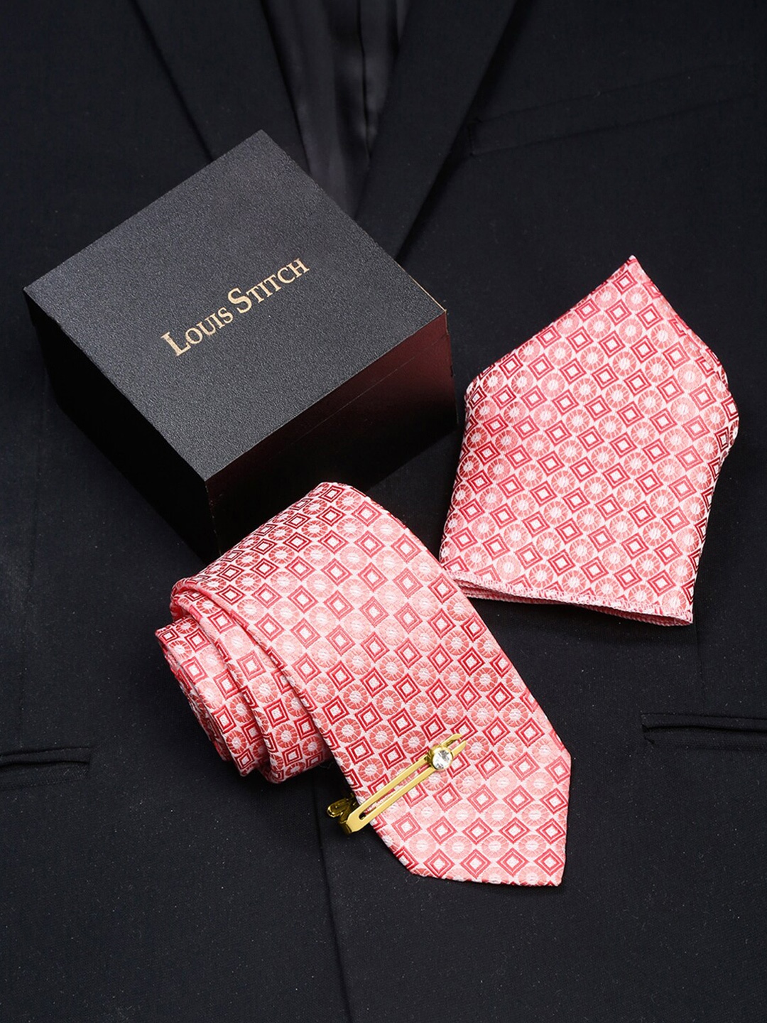 

LOUIS STITCH Italian Silk Necktie Accessory Gift Set, Peach