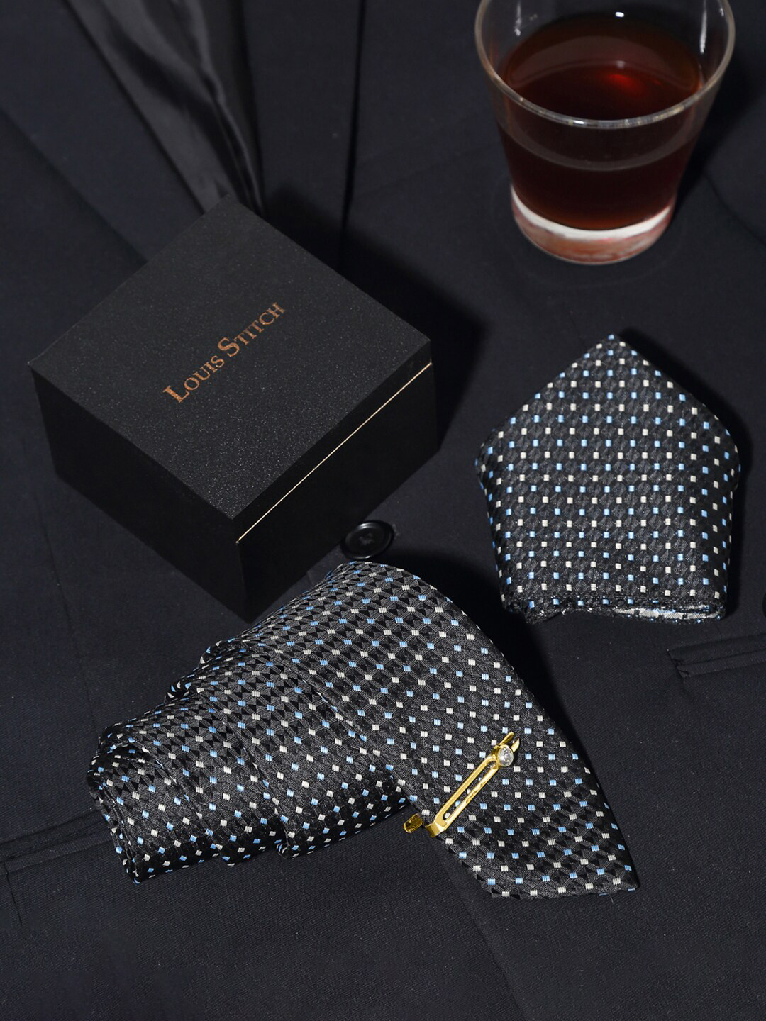 

LOUIS STITCH Men Polka Dots Printed Silk Accessory Gift Set, Black