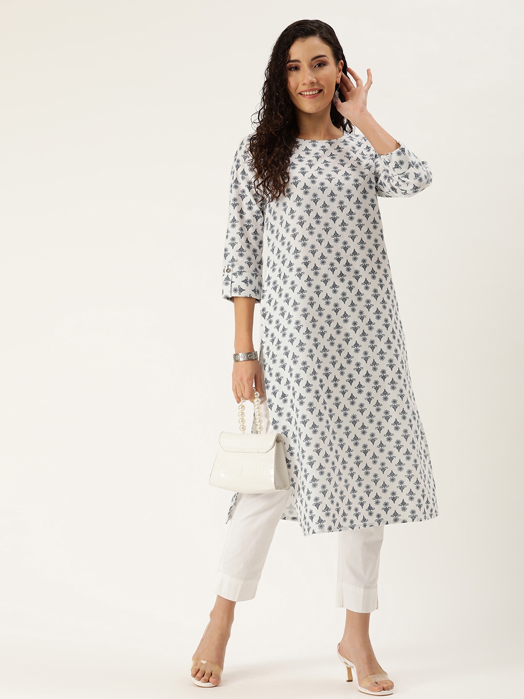 

AMUKTI Floral Printed Kurta, White