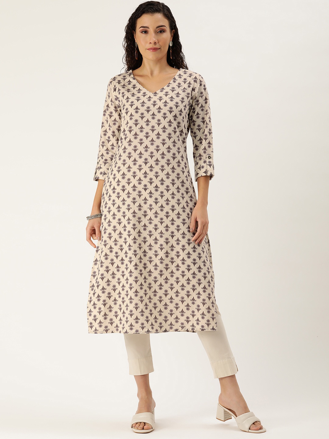 

AMUKTI Floral Printed Kurta, Beige