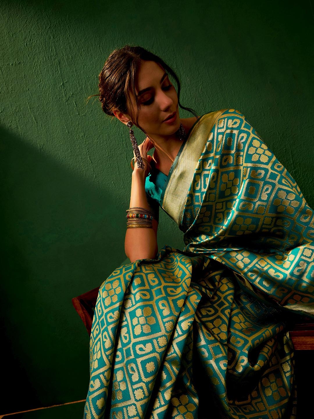 

Sangria Woven Designed Banarasi Saree, Green